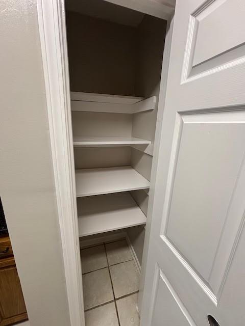 138 Woodland Ridge Dr, Mccomb, MS 39648 - view of closet