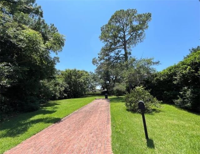 77 Egret St, New Orleans, LA 70124