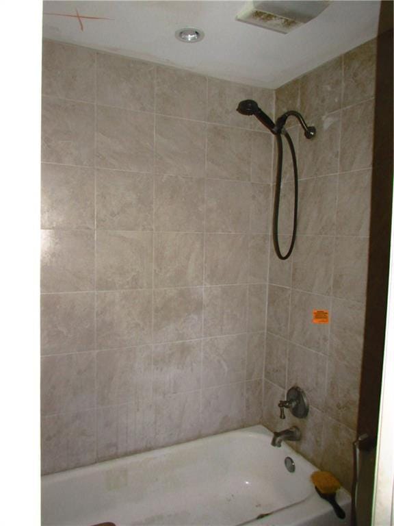 7812 Scottwood Dr, New Orleans, LA 70128 - full bathroom featuring shower / bathtub combination
