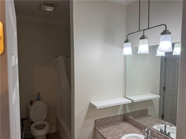 710 E Boyd Dr Unit 906, Baton Rouge, LA 70808 - bathroom featuring ornamental molding, a shower with curtain, toilet, and vanity