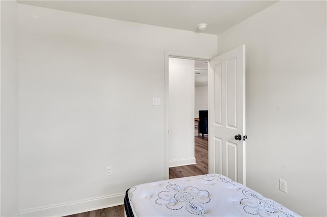 172 Winnona Dr, Westwego, LA 70094 - bedroom with wood finished floors and baseboards