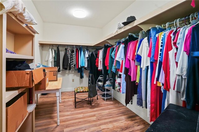 52125 Oak Ridge Dr, Franklinton, LA 70438 - spacious closet featuring wood finished floors