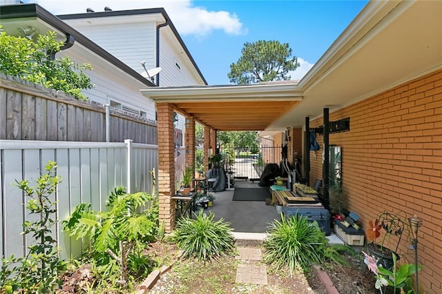 402 28th St, New Orleans, LA 70124 - view of patio with fence