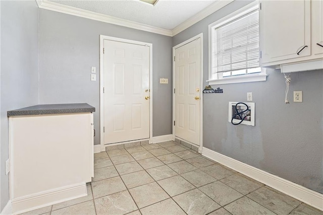 2200 Kathleen Dr, Marrero, LA 70072 - entrance foyer featuring crown molding, light tile patterned floors, and baseboards