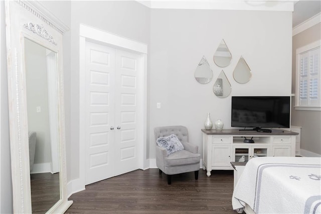 201 Jardin Loop, Covington, LA 70433 - bedroom with dark wood finished floors and a closet
