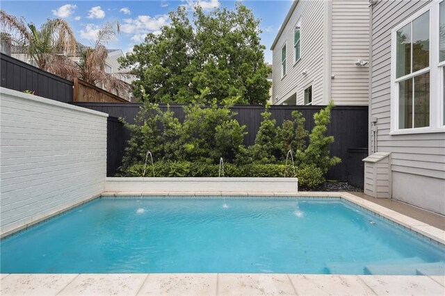 3804 Prytania St, New Orleans, LA 70115 - view of pool featuring a fenced backyard