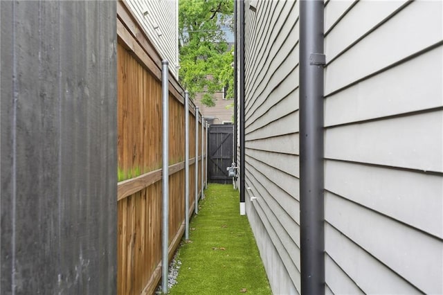 3804 Prytania St, New Orleans, LA 70115 - view of property exterior with fence