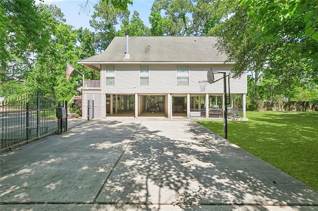 5 Rhonda Ct, Covington, LA 70433 - view of front of house featuring driveway and a carport