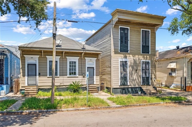 1919-1921 Bayou Rd, New Orleans, LA 70116 - view of front facade featuring entry steps