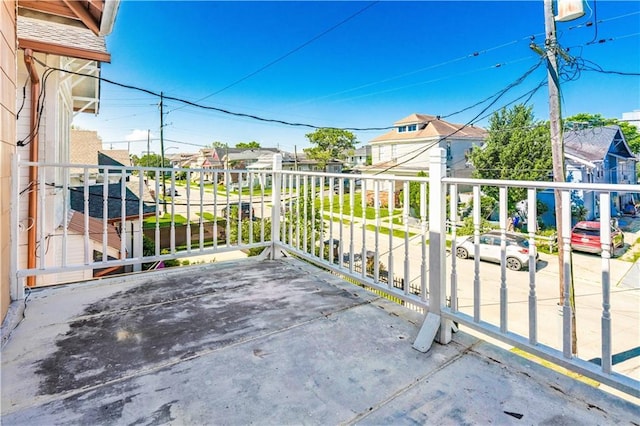 2315 Peniston St, New Orleans, LA 70115 - view of balcony