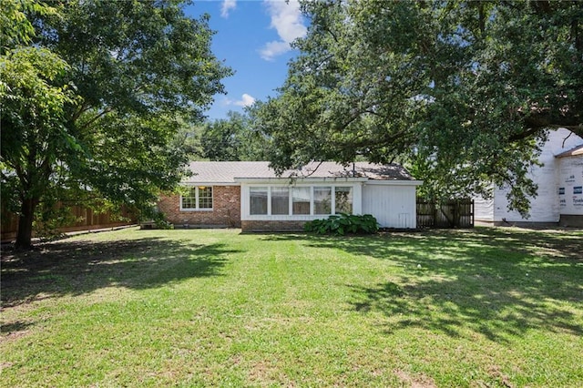5139 Pratt Dr, New Orleans, LA 70122 - back of property with brick siding