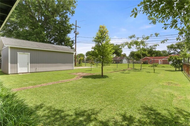 518 Melrose Dr, La Place, LA 70068 - view of yard featuring an outdoor structure