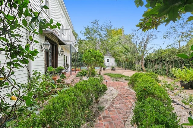 1612 Milan St, New Orleans, LA 70115 - view of yard with a patio area