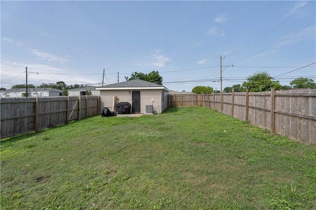 2603 Huey P Long Ave, Gretna, LA 70053 - view of yard