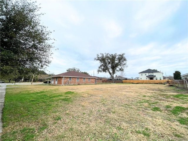 5311 Bancroft Dr, New Orleans, LA 70122 - view of yard with fence