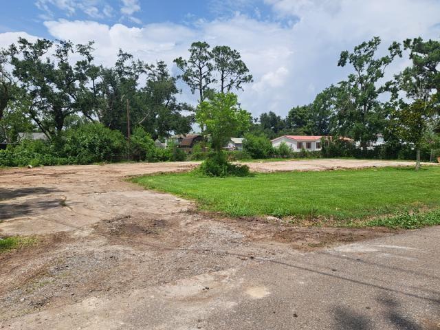 133 Highridge Dr, Houma, LA 70363 - photo 2
