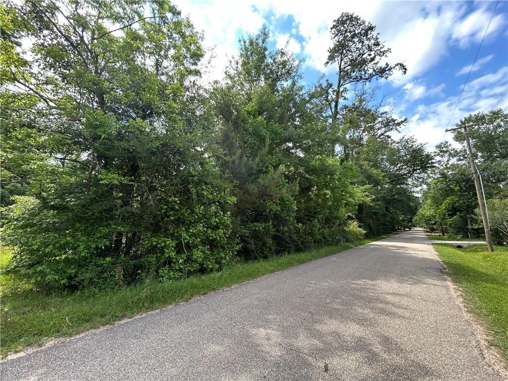 St Charles St, Abita Springs, LA 70420