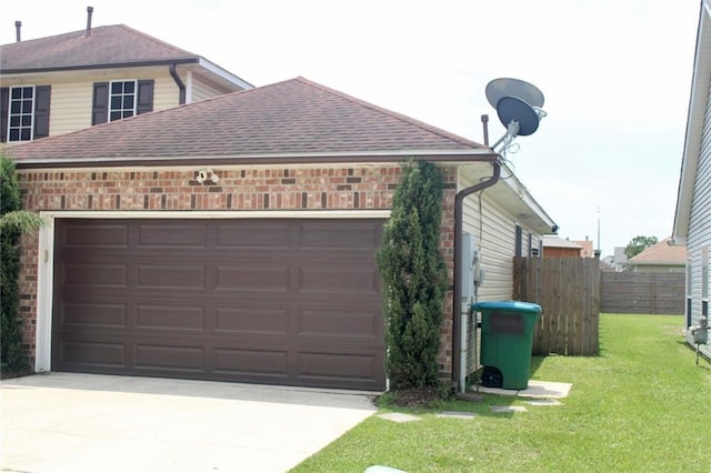 2132 Wellington Ln, Slidell, LA 70461 - garage featuring driveway
