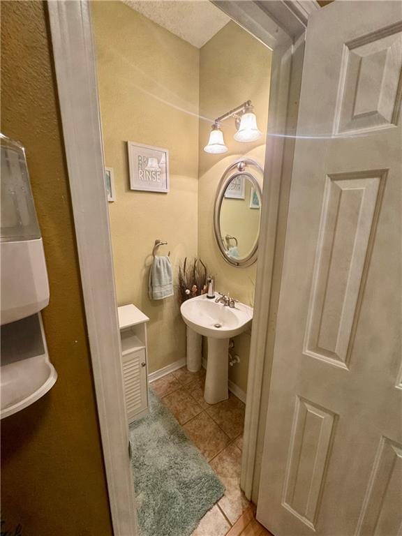 2132 Wellington Ln, Slidell, LA 70461 - bathroom featuring tile patterned flooring