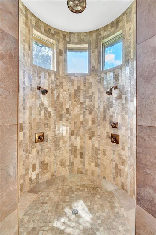 11 Arbor Cir, New Orleans, LA 70131 - full bath with plenty of natural light and tiled shower