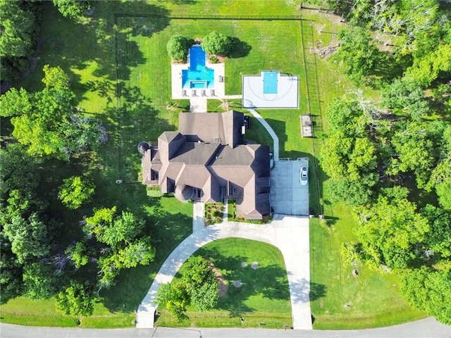11 Arbor Cir, New Orleans, LA 70131 - bird's eye view of a pool area