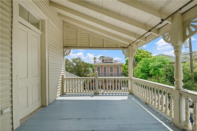 912 Spain St, New Orleans, LA 70117 - view of wooden deck