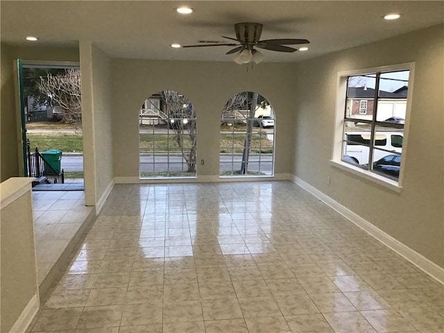 564 Oakwood Dr, Gretna, LA 70056 - unfurnished room with recessed lighting, a ceiling fan, and baseboards