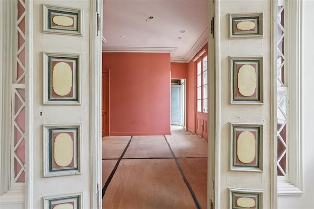 538 Governor Nicholls St, New Orleans, LA 70116 - hallway with ornamental molding