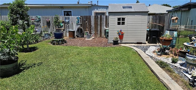 3231 47th St, Metairie, LA 70001 - rear view of property featuring an outdoor structure and a shed
