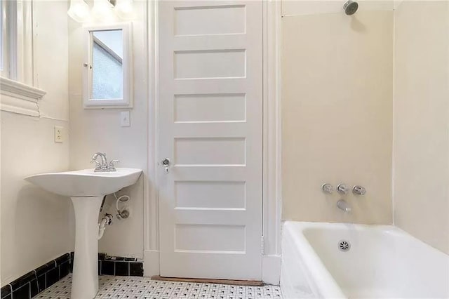 8-10 Neron Pl, New Orleans, LA 70118 - full bathroom featuring bathtub / shower combination
