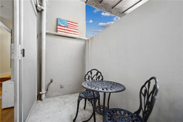 760 Magazine St Unit 113, New Orleans, LA 70130 - view of patio / terrace