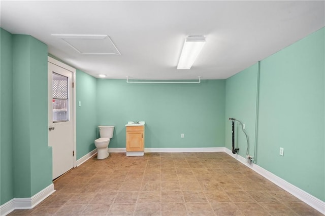 4 Virginia Ct, New Orleans, LA 70124 - unfurnished room featuring baseboards