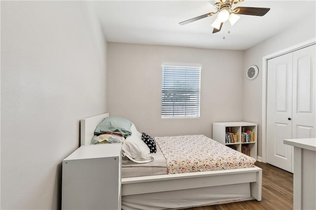 1931 Farmington Pl, Terrytown, LA 70056 - bedroom with wood finished floors, ceiling fan, and a closet