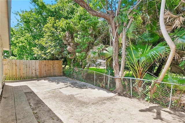 1931 Farmington Pl, Terrytown, LA 70056 - view of patio with fence