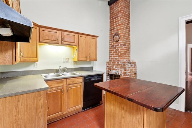 724 Constantinople St, New Orleans, LA 70115 - kitchen featuring dishwasher, range hood, and dark tile patterned floors