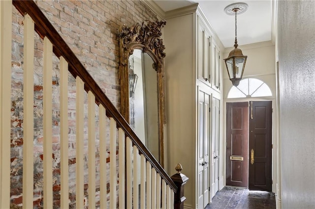 532-38 Governor Nicholls St, New Orleans, LA 70116 - entryway with ornamental molding