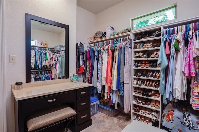 view of spacious closet