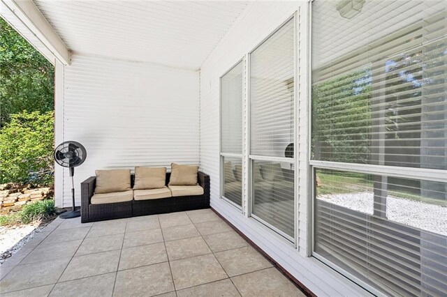 2107 Olvey Dr, Mandeville, LA 70448 - unfurnished sunroom featuring an outdoor living space