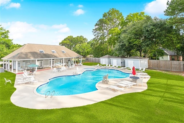 2107 Olvey Dr, Mandeville, LA 70448 - community pool with a patio area