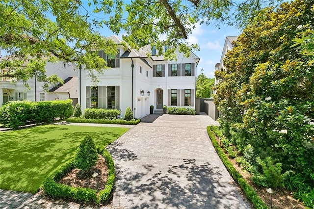 204 Vincent Ave, Metairie, LA 70005 - view of front of property featuring stucco siding and a front lawn