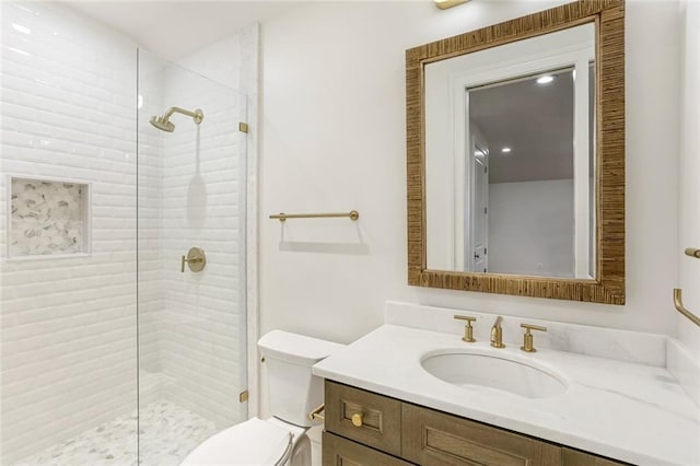 204 Vincent Ave, Metairie, LA 70005 - full bathroom with tiled shower, toilet, and vanity