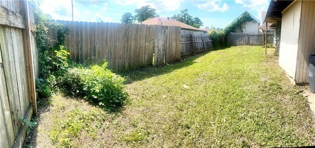 4710 Knight Dr, New Orleans, LA 70127 - view of yard