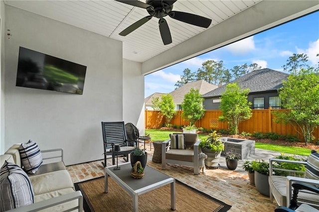 5072 Twin River Pl, Covington, LA 70433 - view of patio featuring an outdoor living space, a fenced backyard, and ceiling fan