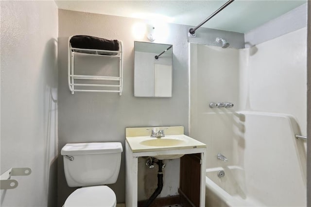 271214 Burgundy St, New Orleans, LA 70117 - bathroom with bathing tub / shower combination and toilet