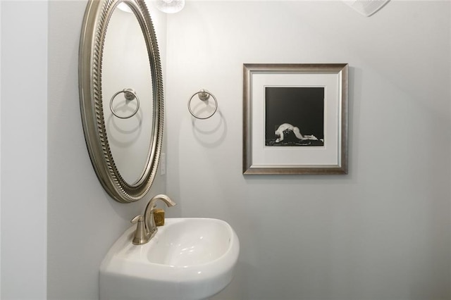 1641 Continental Dr, Covington, LA 70433 - bathroom featuring a sink