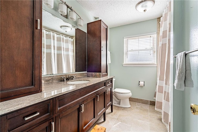 4401 Apollo Dr, Metairie, LA 70003 - bathroom featuring vanity, baseboards, a textured ceiling, toilet, and a shower with curtain