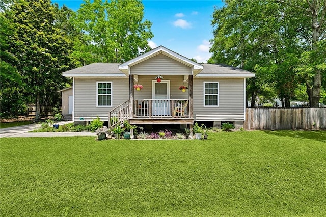 3113 Terrace Ave, Slidell, LA 70458 - bungalow-style house featuring a porch