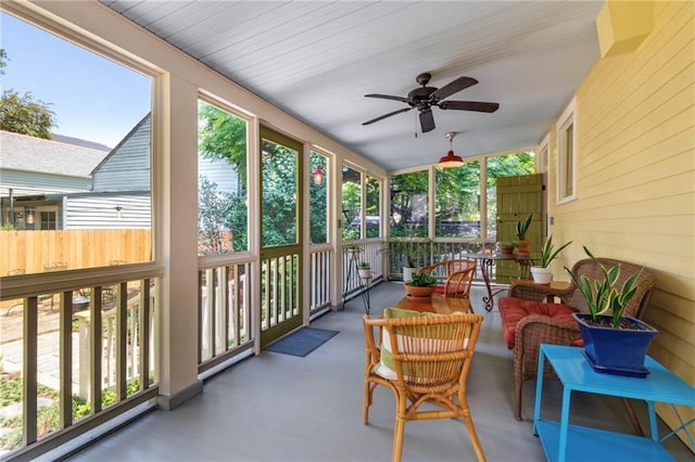2329 Dauphine St, New Orleans, LA 70117 - sunroom featuring ceiling fan