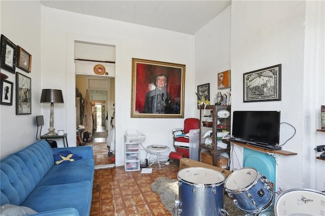3979 S Front St, New Orleans, LA 70115 - view of living area