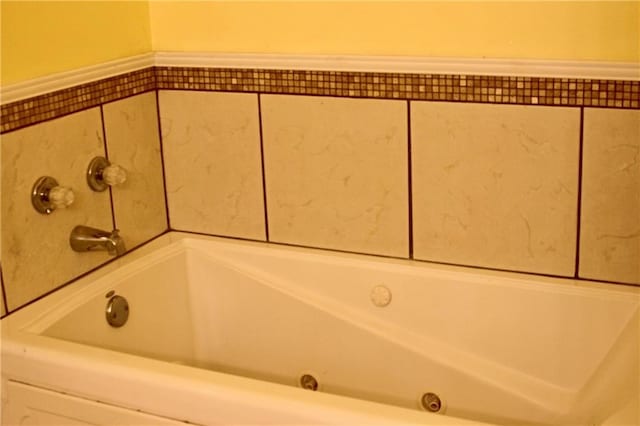 66165 Hickory Dr, Pearl River, LA 70452 - bathroom with a bath